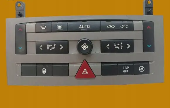 Peugeot 407 Central console control unit 96573322YW