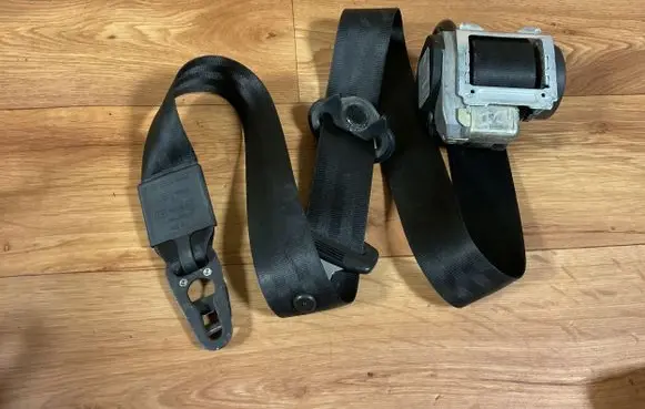 Audi A6 S6 C6 4F Front seatbelt 4F0857706