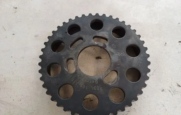 Volkswagen Sharan Camshaft pulley/ VANOS 03L109111
