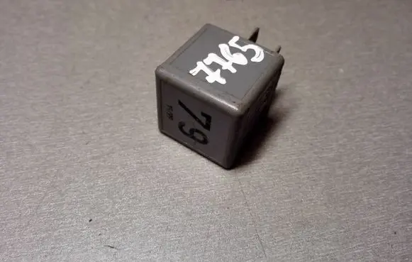 Volkswagen Golf IV Other relay 191927841 V23134A52X196