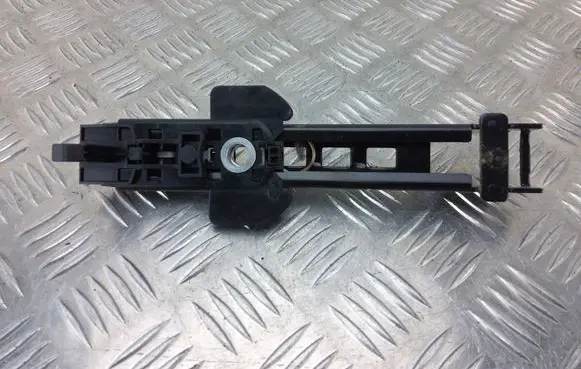 Skoda Superb B6 (3T) Seat belt adjustment motor 560927324 8E0857833A