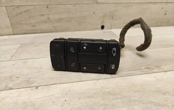 Opel Vectra C Electric window control switch 09185952 02351T