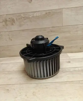 Toyota Corolla Verso E121 Heater fan/blower 194000