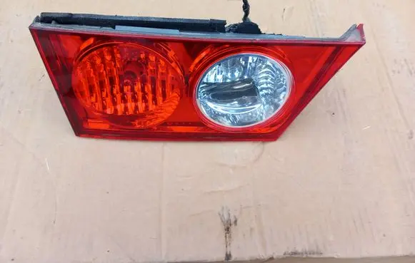 Honda Accord Tailgate rear/tail lights P3214l
