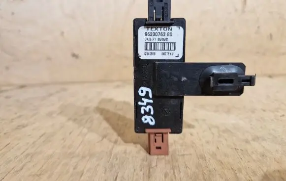 Peugeot 607 Alarm control unit/module 9633076380