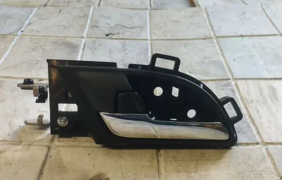 Honda CR-V Front door interior handle 43711XXX