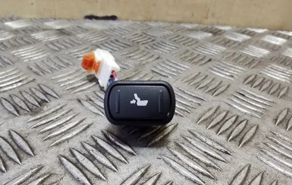 Subaru Outback Seat control switch 