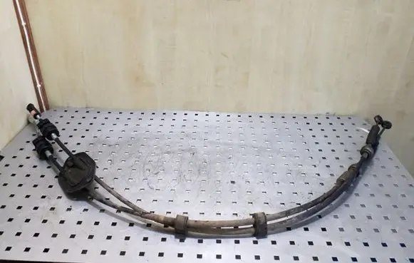 Toyota RAV 4 (XA30) Gear shift cable linkage