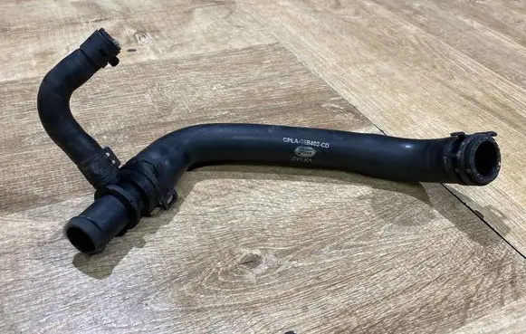 Land Rover Range Rover Sport L494 Engine coolant pipe/hose CPLA18B402CD