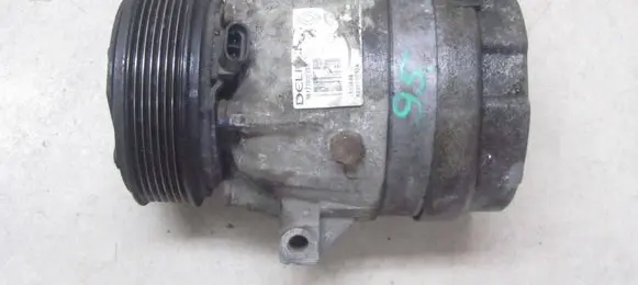 Opel Vivaro Air conditioning (A/C) compressor (pump) 8200795534