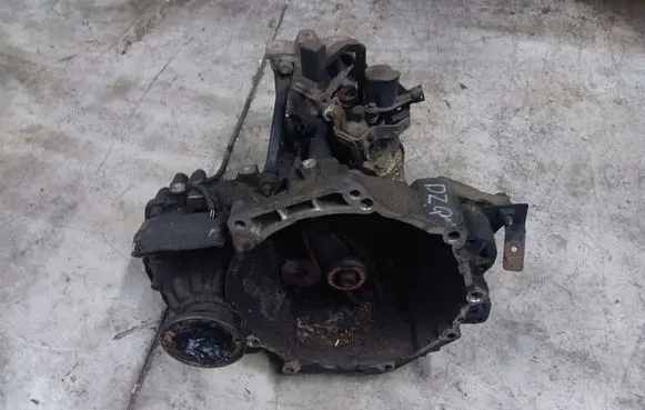 Volkswagen New Beetle Manual 5 speed gearbox DZQ