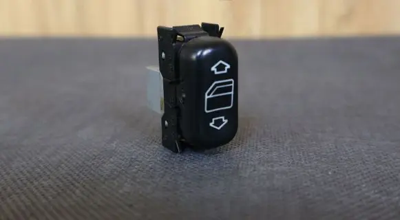 Mercedes-Benz SLK R170 Electric window control switch 1708201510 A1708201510