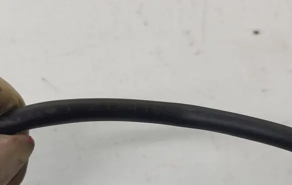 Renault Trafic III (X82) Engine coolant pipe/hose 217416815R