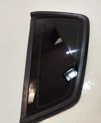 Volkswagen Golf VII Rear side window 510845042AE