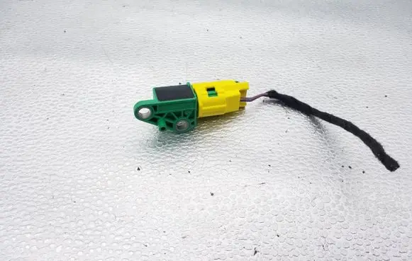 Audi Q7 4L Airbag deployment crash/impact sensor 1K0909606C 5WK43544