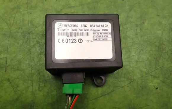 Mercedes-Benz Sprinter W901 W902 W903 W904 Immobilizer control unit/module 0335455932
