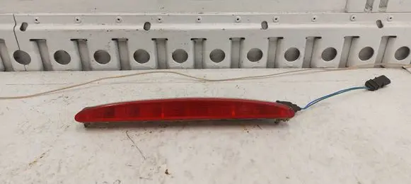 Iveco Daily 5th gen Third/center stoplight 021479