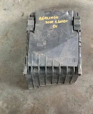 Citroen Berlingo Fuse box cover 1K0937132F