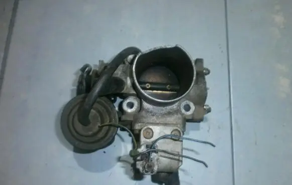 Toyota RAV 4 (XA10) Throttle valve 222707420