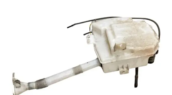 Mitsubishi ASX Windshield washer fluid reservoir/tank