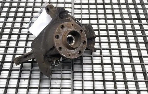 Fiat Grande Punto Front wheel hub spindle knuckle 