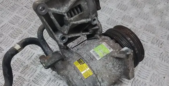 Volvo V50 Air conditioning (A/C) compressor (pump) 30676311