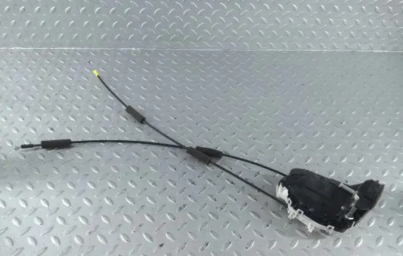 Subaru Levorg Rear door lock 61035VA010 61035VA011