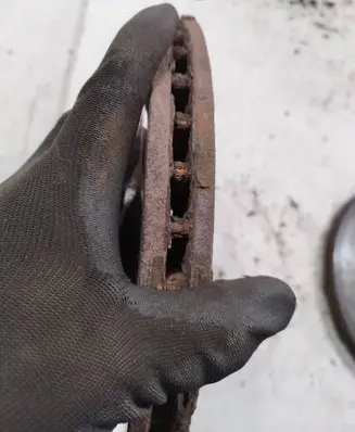 Ford Mondeo MK IV Front brake disc