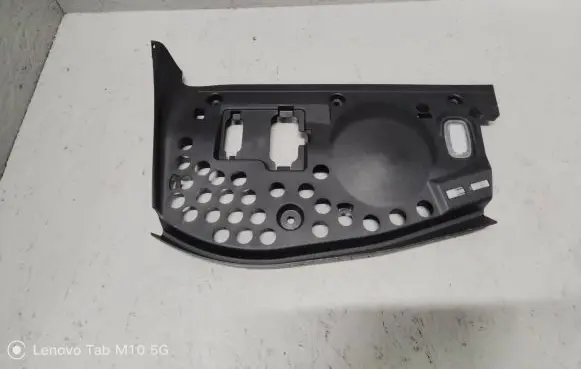 Mercedes-Benz GLS X166 Other trunk/boot trim element A1666805003 16953672 M11215
