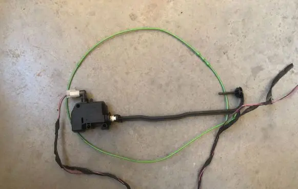 BMW 4 F32 F33 Central locking motor 7270792 173370100 173370101