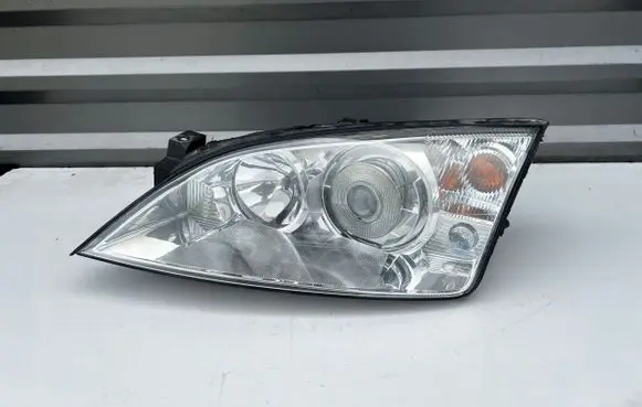 Ford Mondeo Mk III Headlights/headlamps set 
