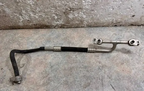 BMW i3 Air conditioning (A/C) pipe/hose 9291154