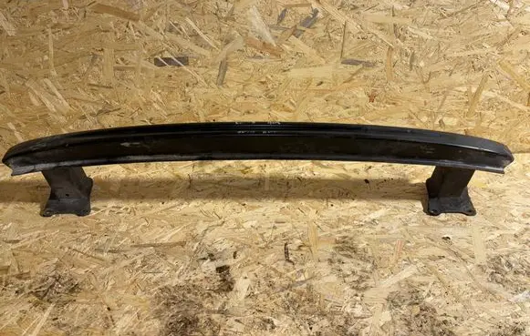 Volkswagen Jetta V Rear bumper cross member 1K5807311 1K5807557