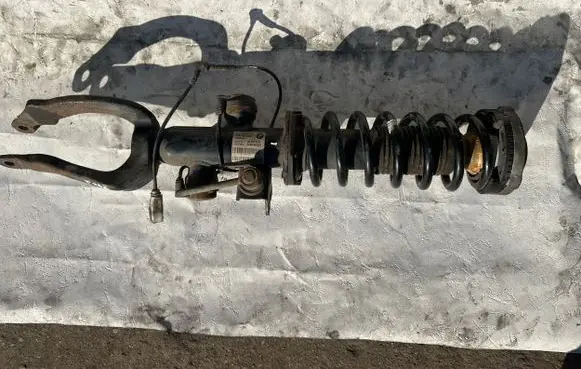 BMW 7 F01 F02 F03 F04 Front shock absorber/damper 6796939 F02V105VA 10541310
