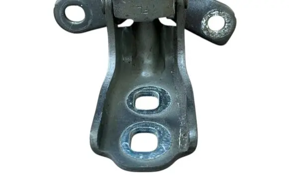 Opel Insignia B Front door upper hinge A046057 p17312