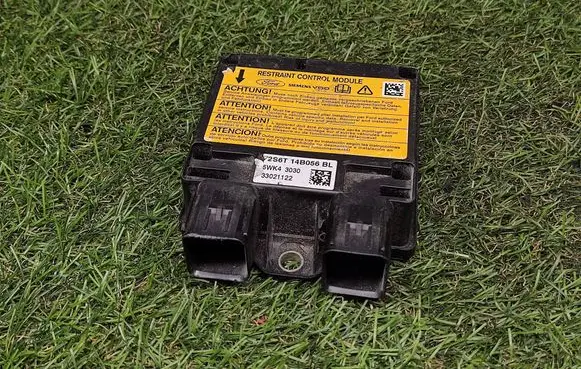 Ford Fusion Airbag control unit/module 2S6T14B056BL 33021122 5WK43030