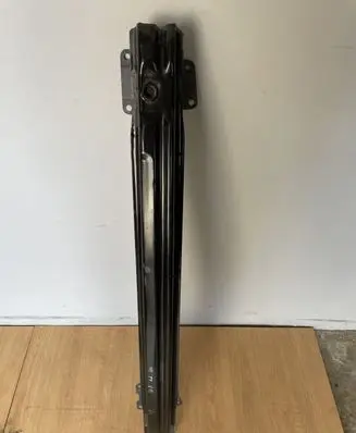 Volkswagen PASSAT B7 Rear bumper cross member