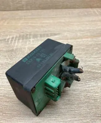 Citroen C5 Glow plug pre-heat relay 9619039780