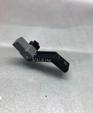 Volkswagen Taigo Crankshaft position sensor 05e906433b