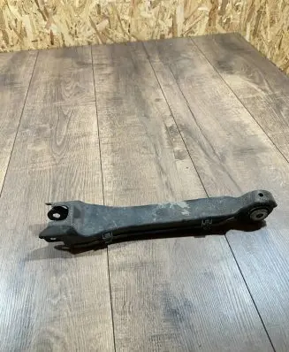 Mercedes-Benz C W205 Rear control arm A2043521205