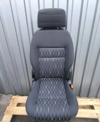 Ford Galaxy Second row seats 