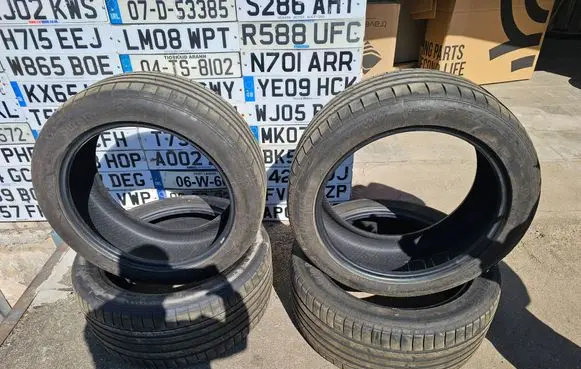 Mercedes-Benz GL X166 R21 summer tire 