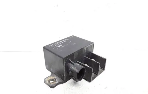 Mercedes-Benz E W211 Charging relay A0025423819