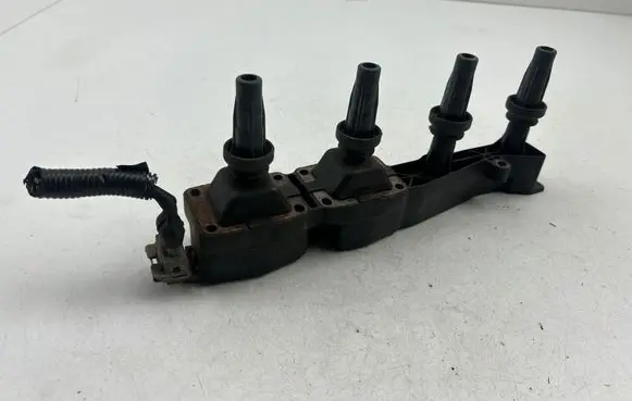 Peugeot 206 CC High voltage ignition coil 9636337880 2526182A