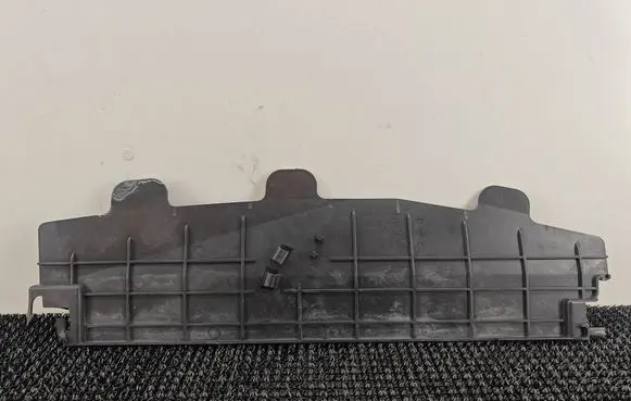Renault Kangoo II Intercooler air guide/duct channel 8200490906