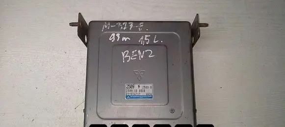 Mazda 323 F Engine control unit/module Z50918881B