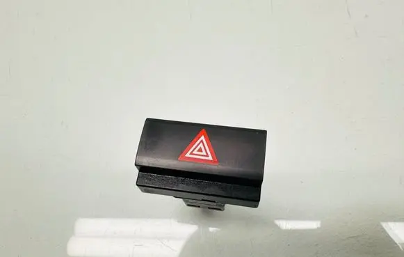 Citroen Jumpy Hazard light switch 9809181677
