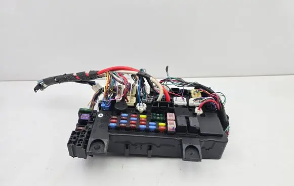 Mitsubishi Outlander Fuse module 58E812F01 20092014 8637A885