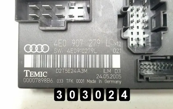 Audi A8 S8 D3 4E Engine control unit/module 4E0907279L