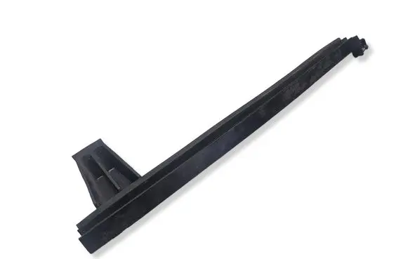 Hyundai i30 Rear door windshield rail 835102L000